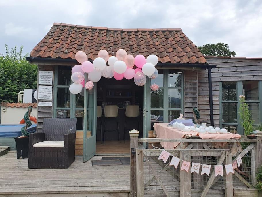 Country House - Pool Jacuzzi - Perfect For Celebrations, Work People Chard Buitenkant foto
