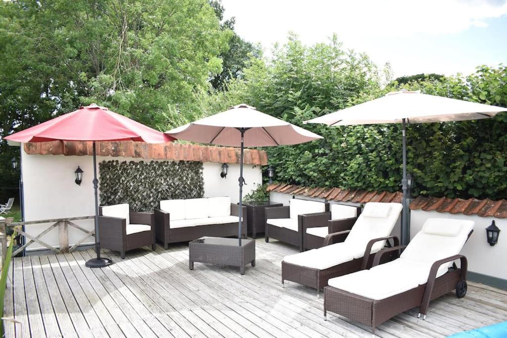 Country House - Pool Jacuzzi - Perfect For Celebrations, Work People Chard Buitenkant foto